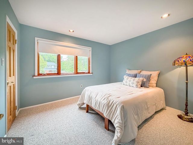 249 FORREST RD, Yardley, PA 19067