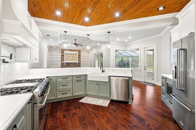 6632 CRESCENT WOODS CIRCLE, Lakeland, FL 33813