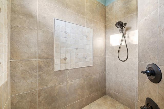 6632 CRESCENT WOODS CIRCLE, Lakeland, FL 33813