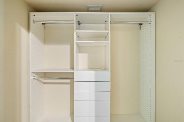 6632 CRESCENT WOODS CIRCLE, Lakeland, FL 33813