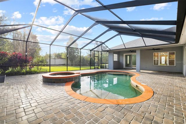 6632 CRESCENT WOODS CIRCLE, Lakeland, FL 33813