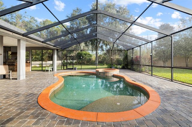 6632 CRESCENT WOODS CIRCLE, Lakeland, FL 33813