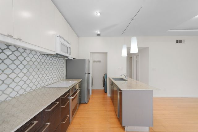7151 Gaston 406, Dallas, TX 75214