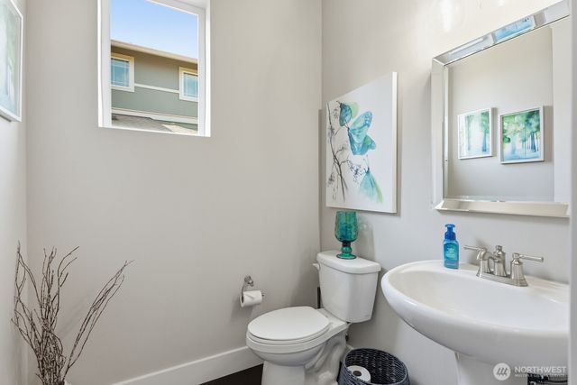 353 Zemp Way NE, North Bend, WA 98045