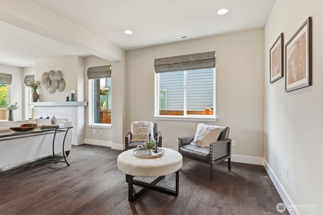 353 Zemp Way NE, North Bend, WA 98045