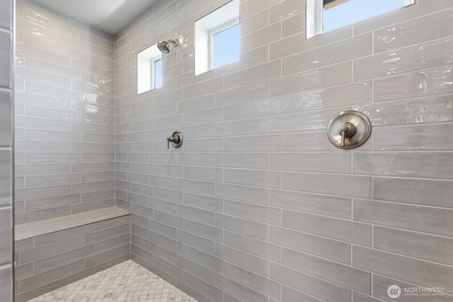 353 Zemp Way NE, North Bend, WA 98045
