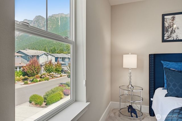 353 Zemp Way NE, North Bend, WA 98045