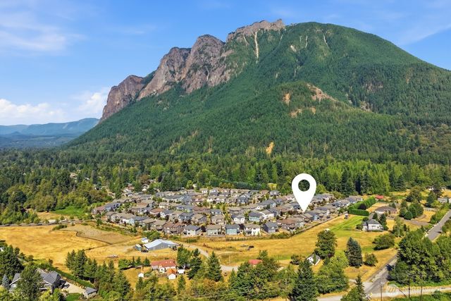 353 Zemp Way NE, North Bend, WA 98045