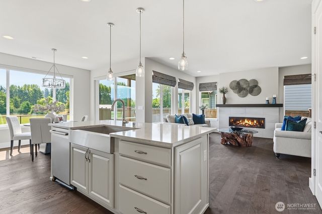 353 Zemp Way NE, North Bend, WA 98045