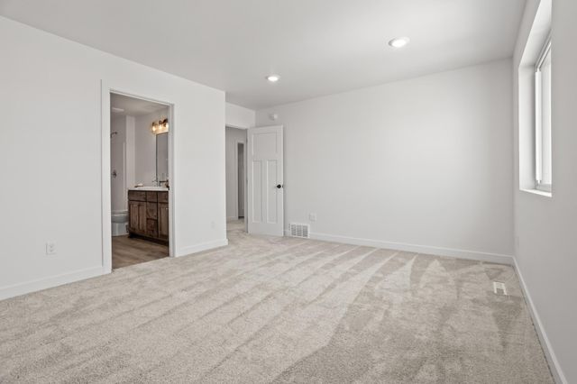 2629 38 Avenue S, Moorhead, MN 56560