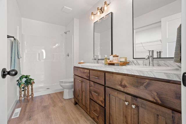 2629 38 Avenue S, Moorhead, MN 56560