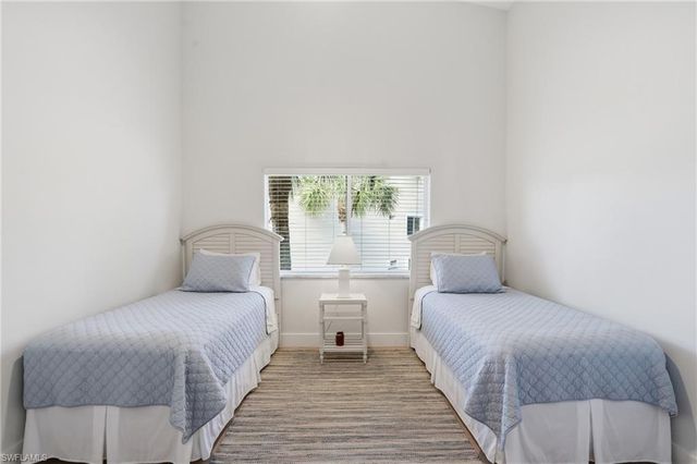 2386 Magnolia AVE 7816, Naples, FL 34112