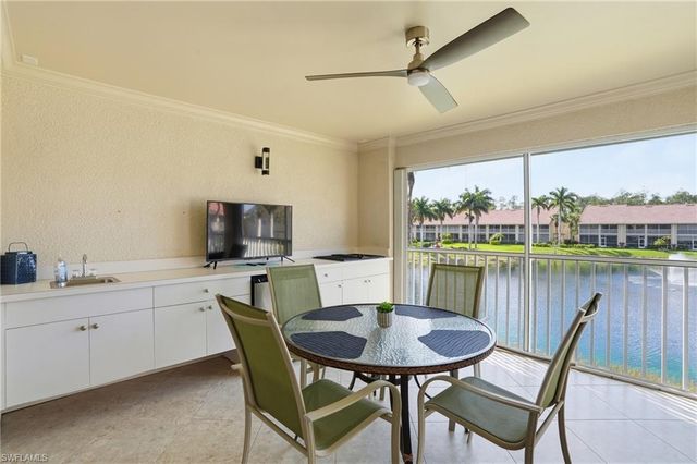 2386 Magnolia AVE 7816, Naples, FL 34112