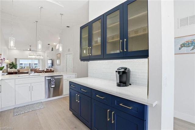 2386 Magnolia AVE 7816, Naples, FL 34112