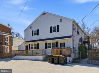 146 WALNUT ST, Mont Clare, PA 19453