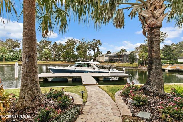 1397 MOSS CREEK Drive, Jacksonville, FL 32225