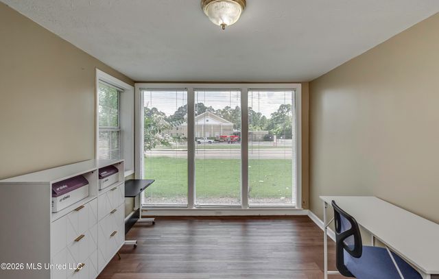 748 E Northside Drive, Jackson, MS 39206