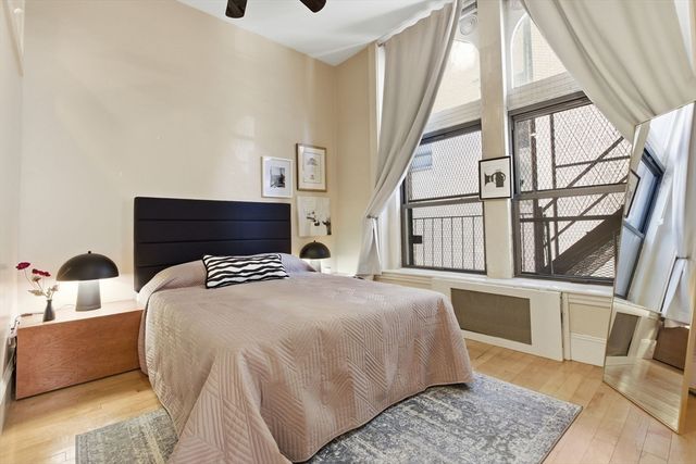 271 Dartmouth 1F, Boston, MA 02116