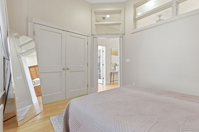 271 Dartmouth 1F, Boston, MA 02116