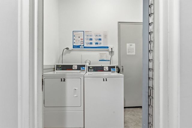 271 Dartmouth 1F, Boston, MA 02116