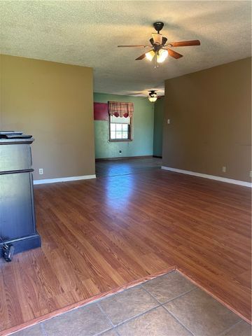 500 Co Rd 3537, Clarksville, AR 72830