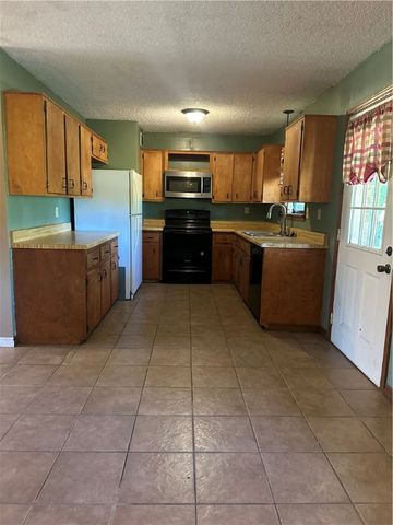 500 Co Rd 3537, Clarksville, AR 72830