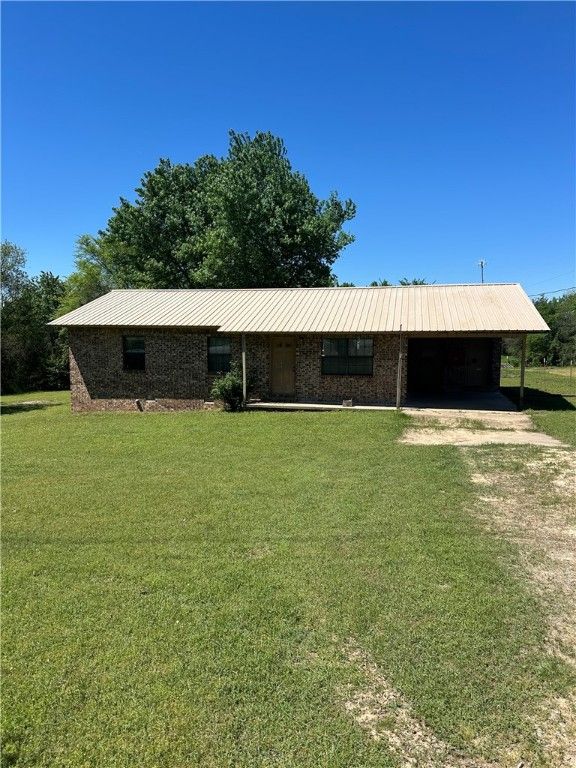 500 Co Rd 3537, Clarksville, AR 72830