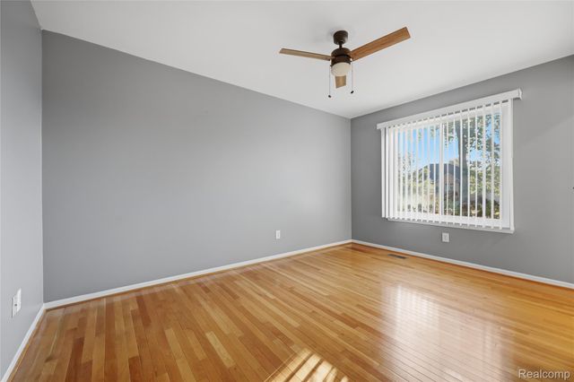 51343 Fantasia Drive, Macomb Township, MI 48042