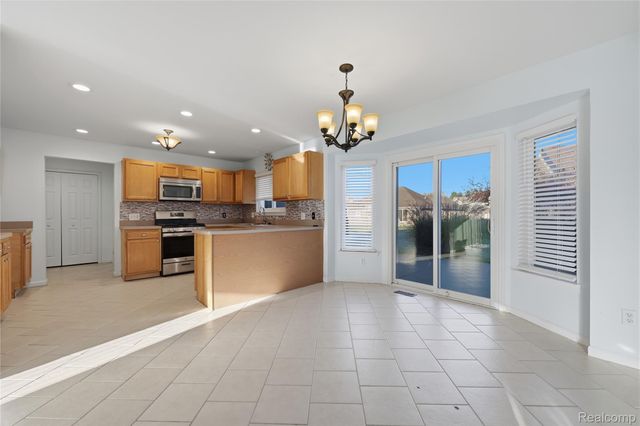 51343 Fantasia Drive, Macomb Township, MI 48042