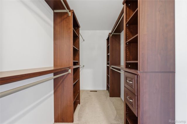 51343 Fantasia Drive, Macomb Township, MI 48042