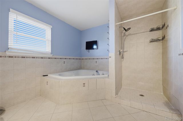 51343 Fantasia Drive, Macomb Township, MI 48042