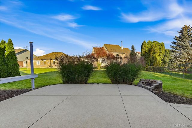 51343 Fantasia Drive, Macomb Township, MI 48042