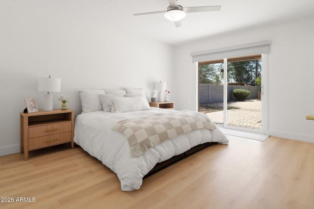 18428 N 42ND Street, Phoenix, AZ 85032