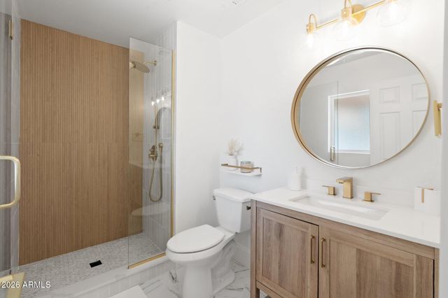 18428 N 42ND Street, Phoenix, AZ 85032