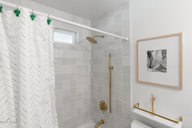 18428 N 42ND Street, Phoenix, AZ 85032