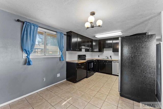 960 Royal Place, Idaho Falls, ID 83401