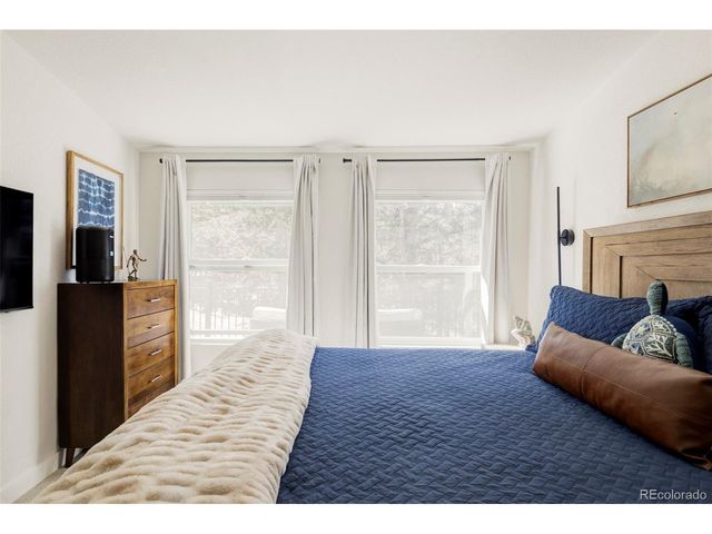 76 Wonderland Ave, Golden, CO 80403