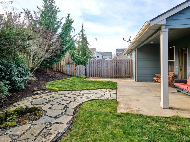 1508 CRESTVIEW Dr, Silverton, OR 97381