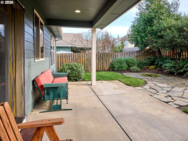 1508 CRESTVIEW Dr, Silverton, OR 97381