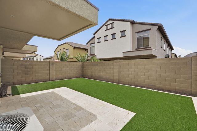 2725 E MINE CREEK Road 1013, Phoenix, AZ 85024