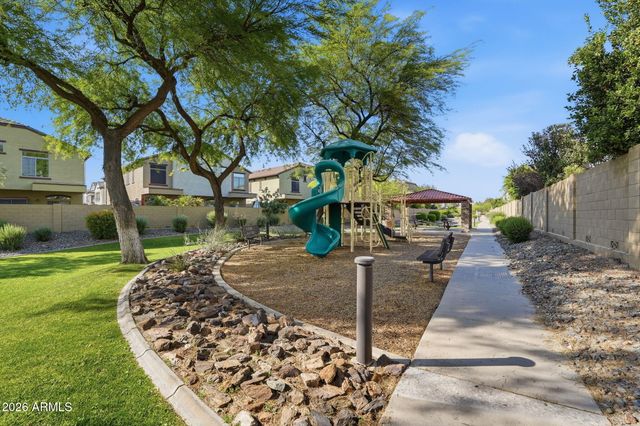2725 E MINE CREEK Road 1013, Phoenix, AZ 85024