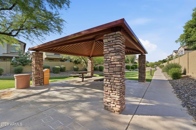 2725 E MINE CREEK Road 1013, Phoenix, AZ 85024