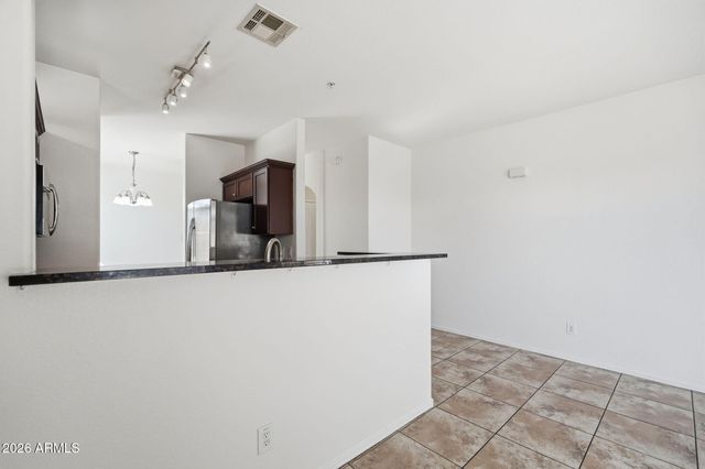 2725 E MINE CREEK Road 1013, Phoenix, AZ 85024