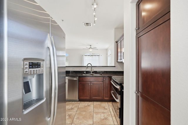 2725 E MINE CREEK Road 1013, Phoenix, AZ 85024