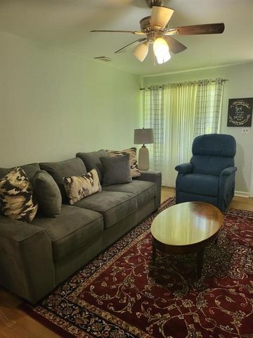 4030 Stonewall Tell Road, Atlanta, GA 30349