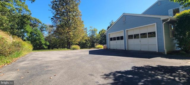 107 WILDERNEST LN, Port Matilda, PA 16870