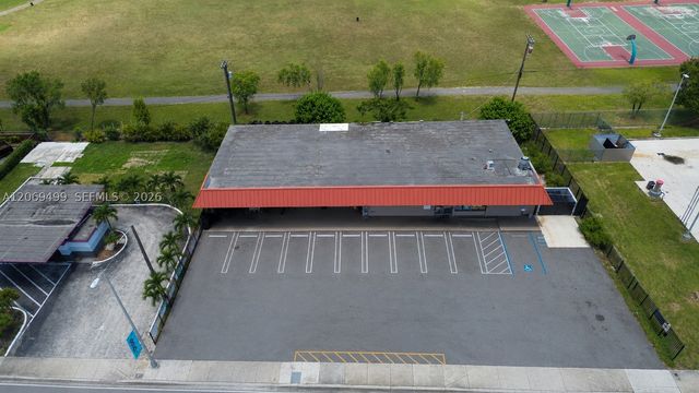 3251 NW 183rd St, Miami Gardens, FL 33056