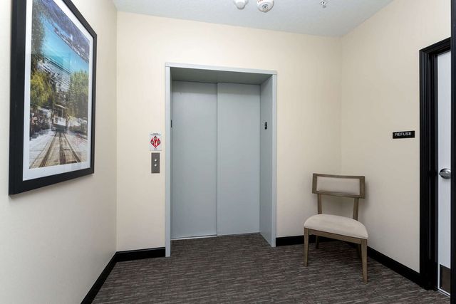 2592 Middle Road 103, Bettendorf, IA 52722