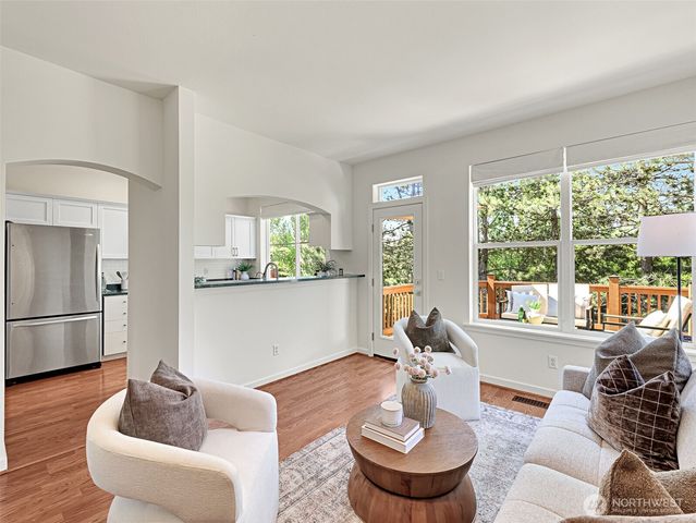23901 SE 7th Lane, Sammamish, WA 98074