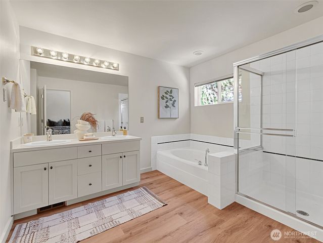 23901 SE 7th Lane, Sammamish, WA 98074